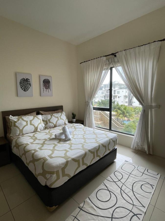 Sg Resort Residence - Beach & Waterpark Kuantan Buitenkant foto